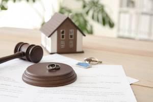 Arlington Heights marital property division lawyer